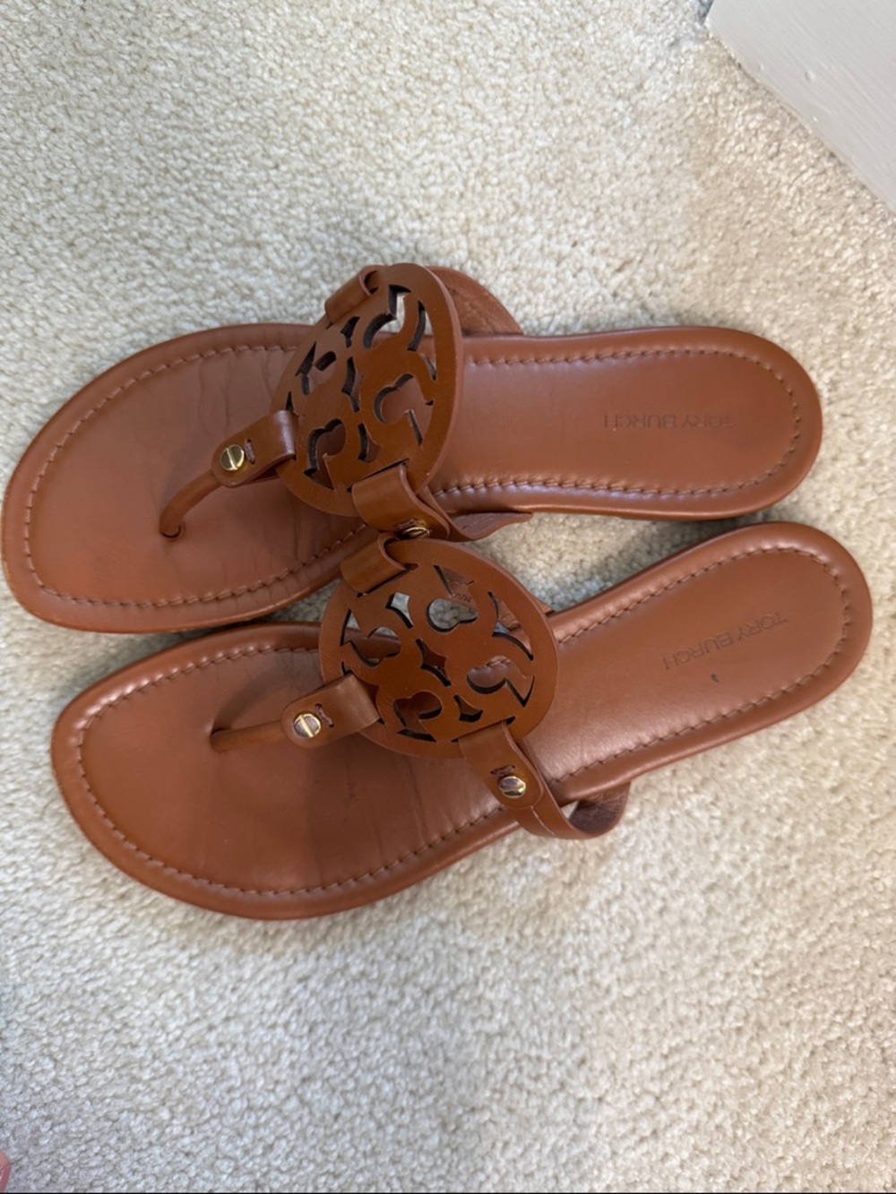 Tory Burch Tan Miller Logo Thong Sandals - Picture 4 of 4